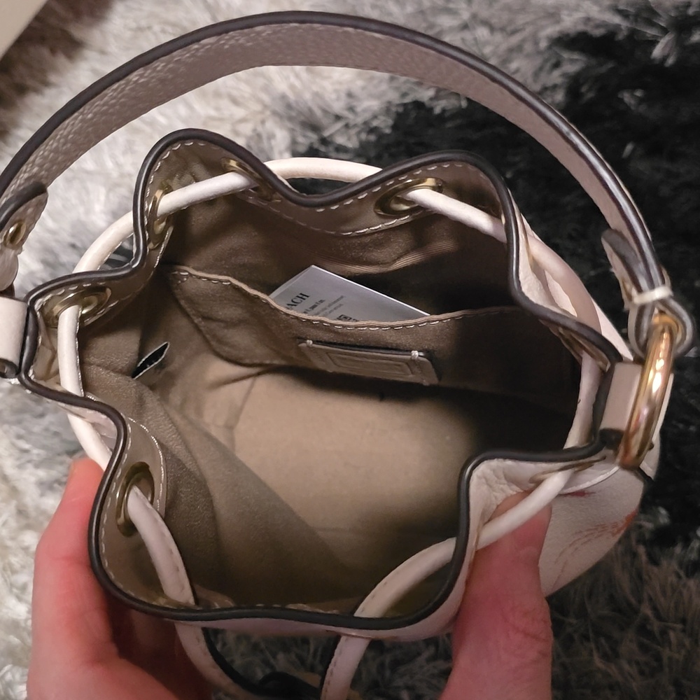 Coach Bucket Bag - Picture 2 of 3